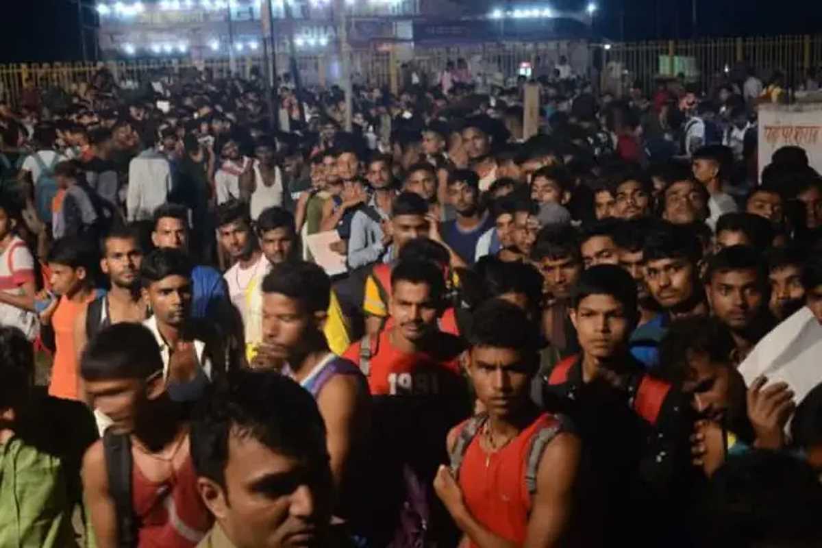 जम्मू में हजारों युवक अग्निवीर भर्ती रैली में हुए शामिल